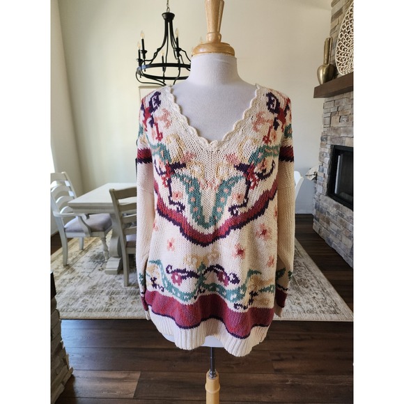 Hunters Run Sweaters - Vintage 90s Hunters Run Cottagecore Granny Floral Scalloped V-Neck Knit Sweater